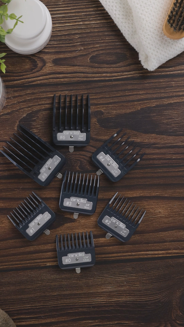 andis Mighty Clipper 充電スタンド付き Amazon.com: Andis 19150 Clipper All-in-one 13 pc Kit